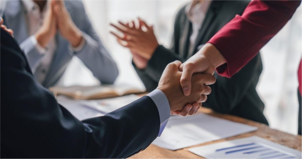 uae visa partner rules